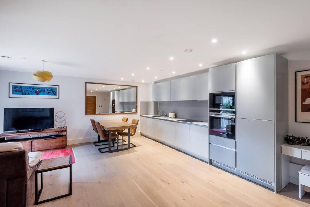 Stylish 2 Bed 2 Bath In Highgate & Free Parking Leilighet London Eksteriør bilde